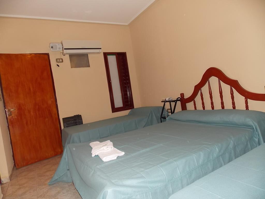 La Pergola Hotel Tucuman San Miguel de Tucumán Rom bilde