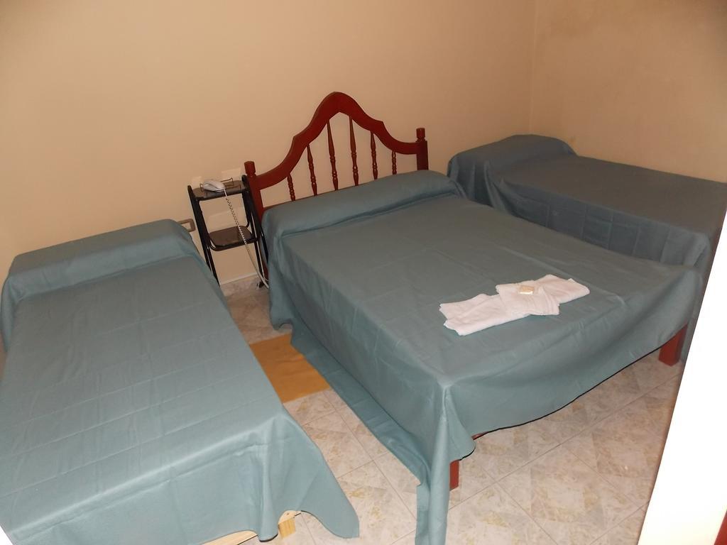 La Pergola Hotel Tucuman San Miguel de Tucumán Rom bilde